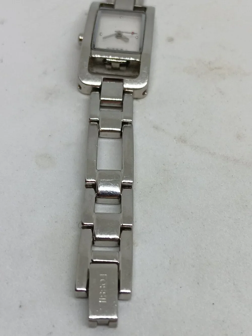 VINTAGE 2000s Fossil f2 ES-1016 Women's 17mm x 35mm Silver Tone MOP Dial Watch